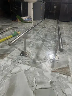 High Quality SS Cloth Hanging Mount