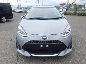 Toyota Aqua 2021 Gray