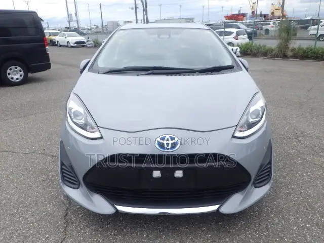 Toyota Aqua 2021 Gray