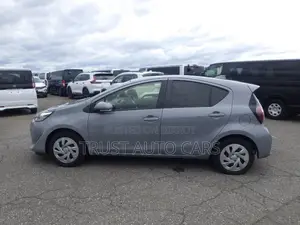 Toyota Aqua 2021 Gray