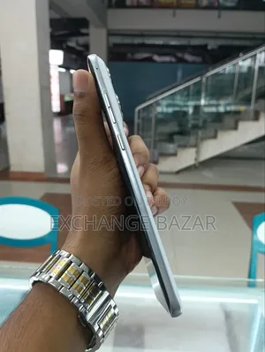 মটোরোলা এজ ৭০ ফিউশন ২৫৬ জিবি সিলভার