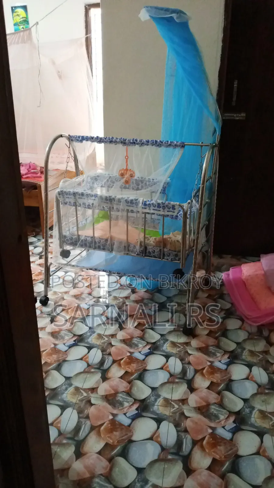 I want to sell the cradle.