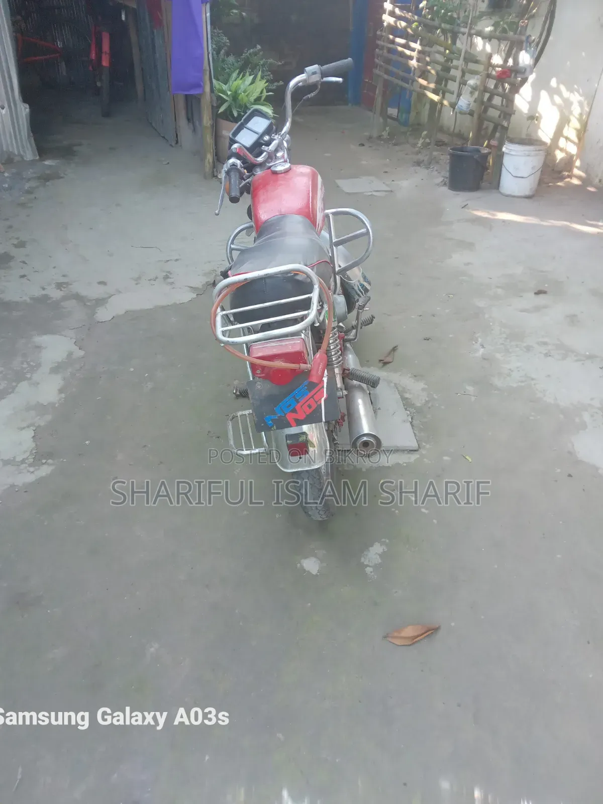 ডায়াং ডিওয়াই ১০০-এ ২০০৬ রেড