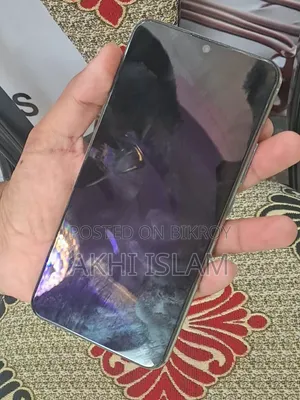 New Vivo Y17 128 GB Green