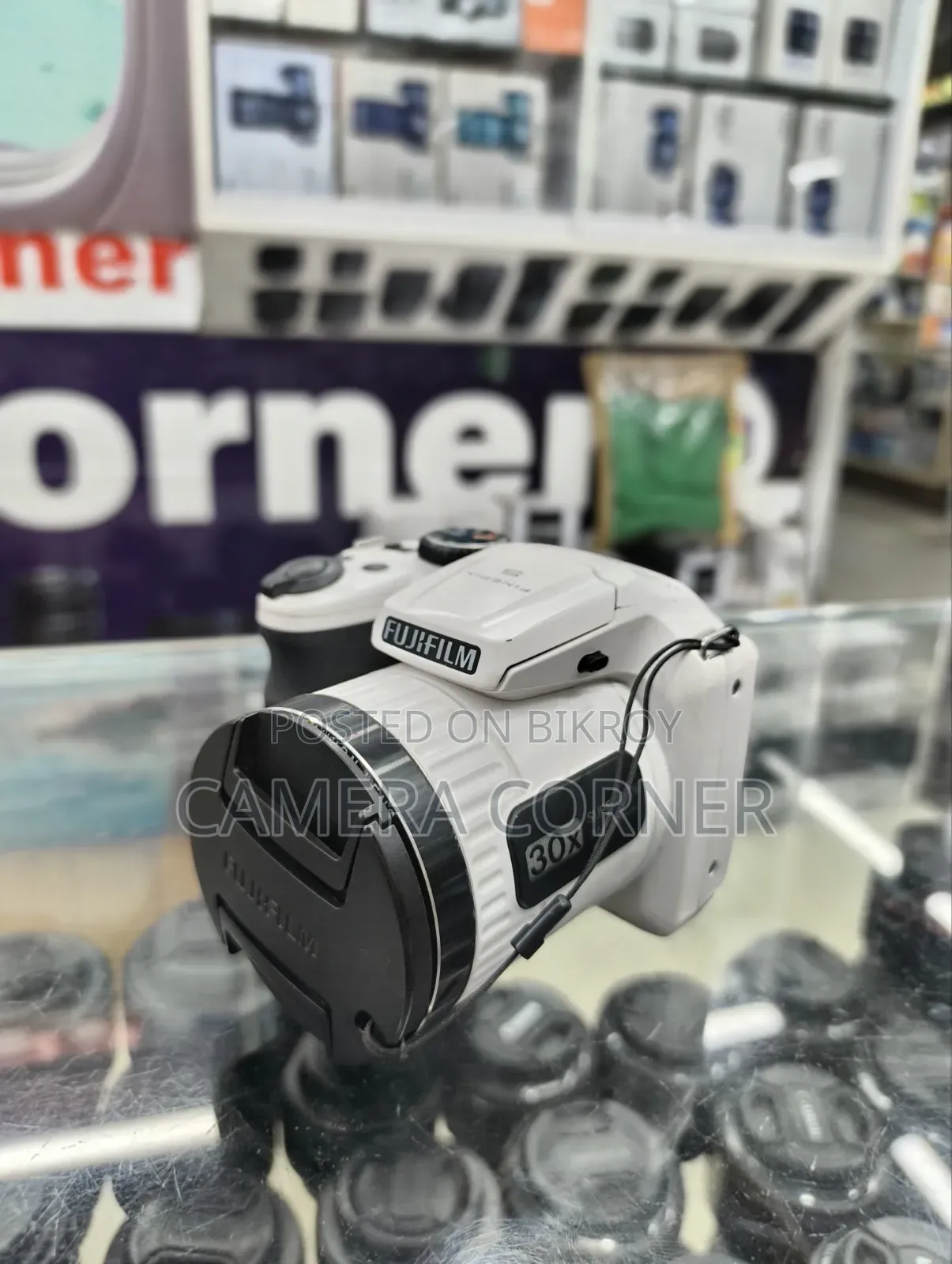 Fujifilm FinePix S SLR Camera