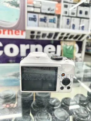 Fujifilm FinePix S SLR Camera