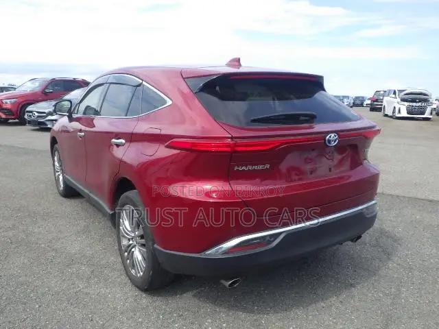 Toyota Harrier 2.5 Hybrid 2021 Maroon
