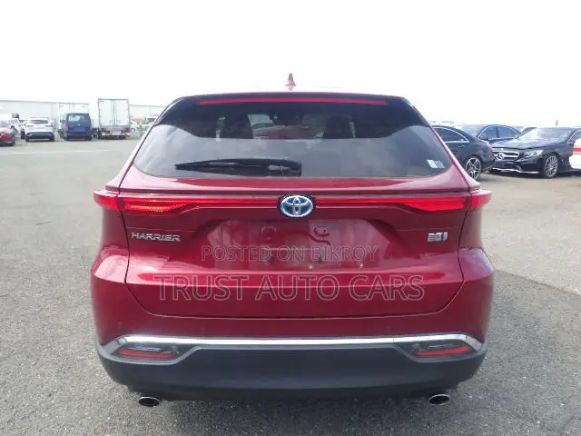 Toyota Harrier 2.5 Hybrid 2021 Maroon