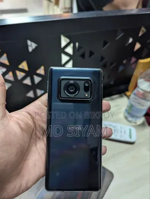 Sharp Aquos R6 128 GB Black