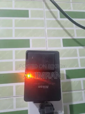 Nikon DSLR Camera Charger+2 Battery