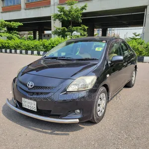 Toyota Belta 2005 Black