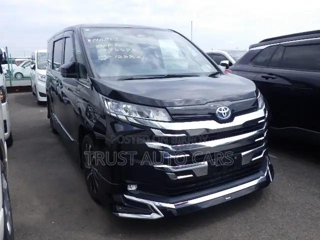 Toyota Noah 2023 Black