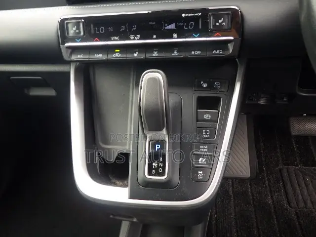 Toyota Noah 2023 Black