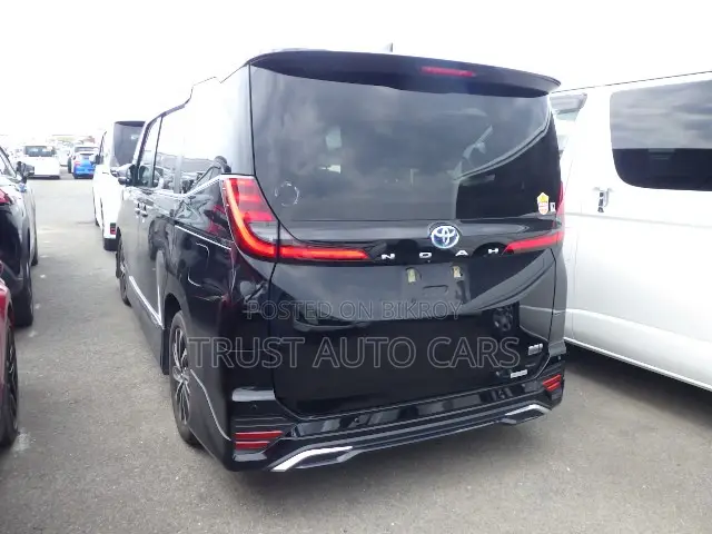Toyota Noah 2023 Black