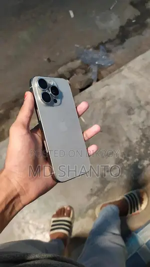 অ্যাপল আইফোন ১৬ প্রো ২৫৬ জিবি সিলভার