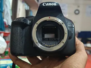 Canon 1300D