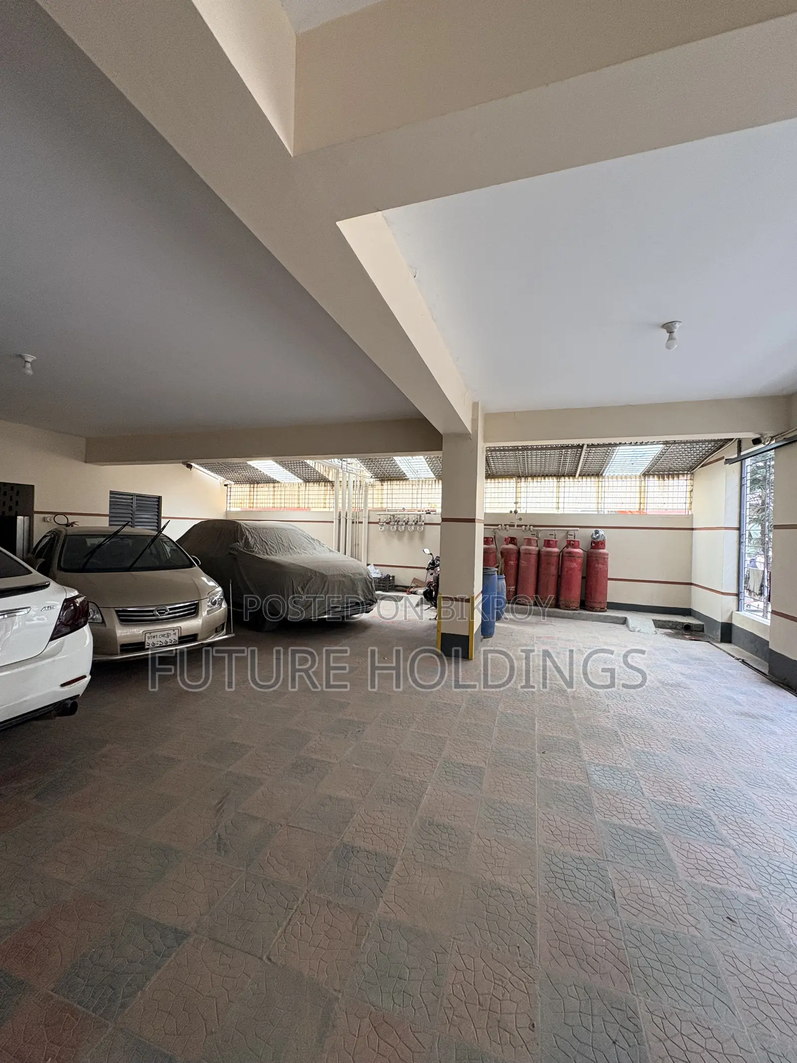 3bdrm Apartment in Ashrayon, Rampura for sale