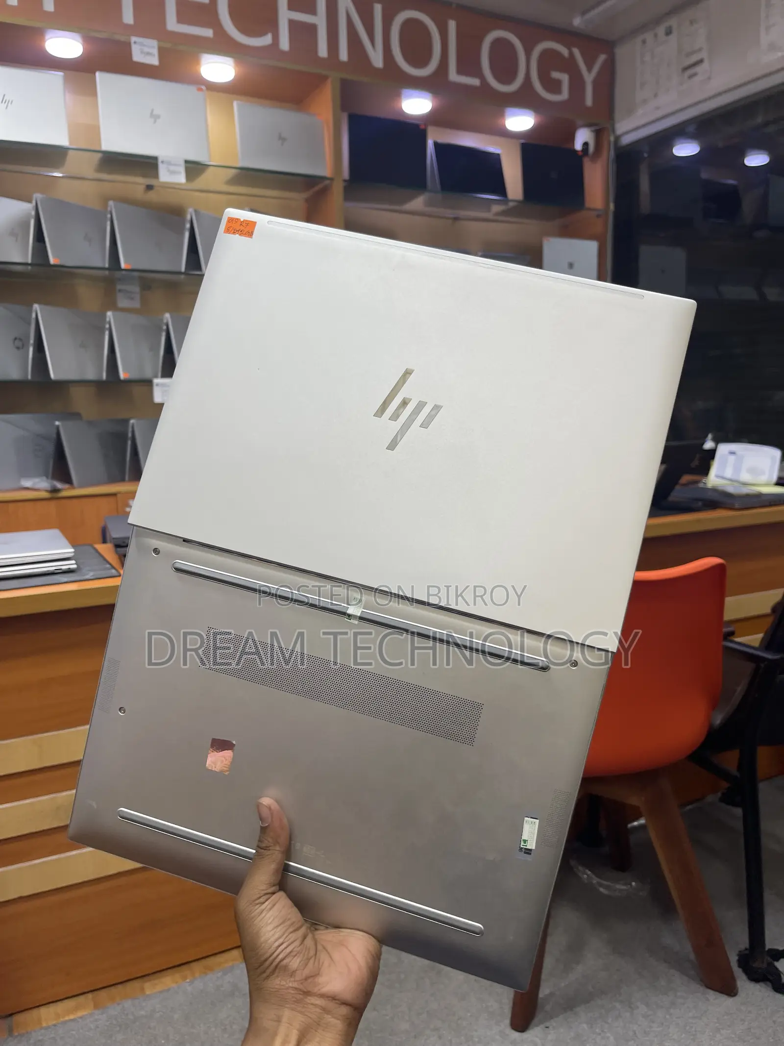 Laptop HP EliteBook 865 G9 8GB AMD Ryzen 5 SSD 256GB