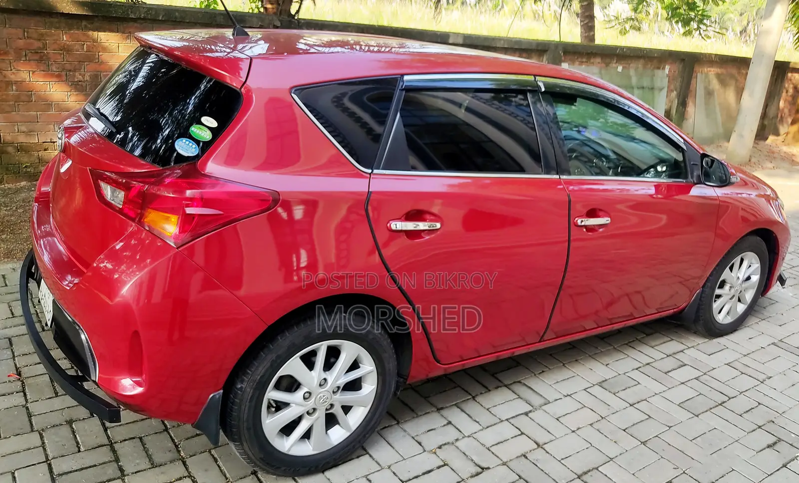 Toyota Auris 2013 Red