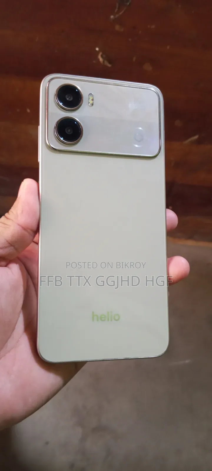 Helio 128 GB White