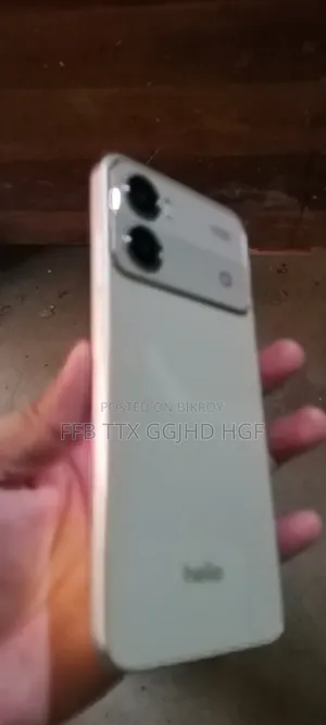 Helio 128 GB White