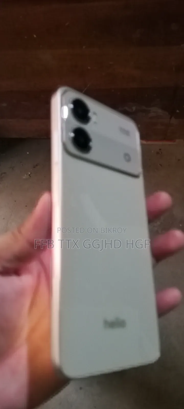 Helio 128 GB White