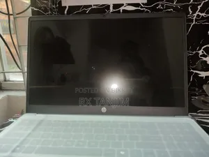 New Laptop HP 15-dy2075tg 8GB Intel Core i5 SSD 512GB