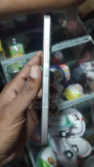 অপ্পো রেনো১৩ ৫জি ২৫৬ জিবি হোয়াইট