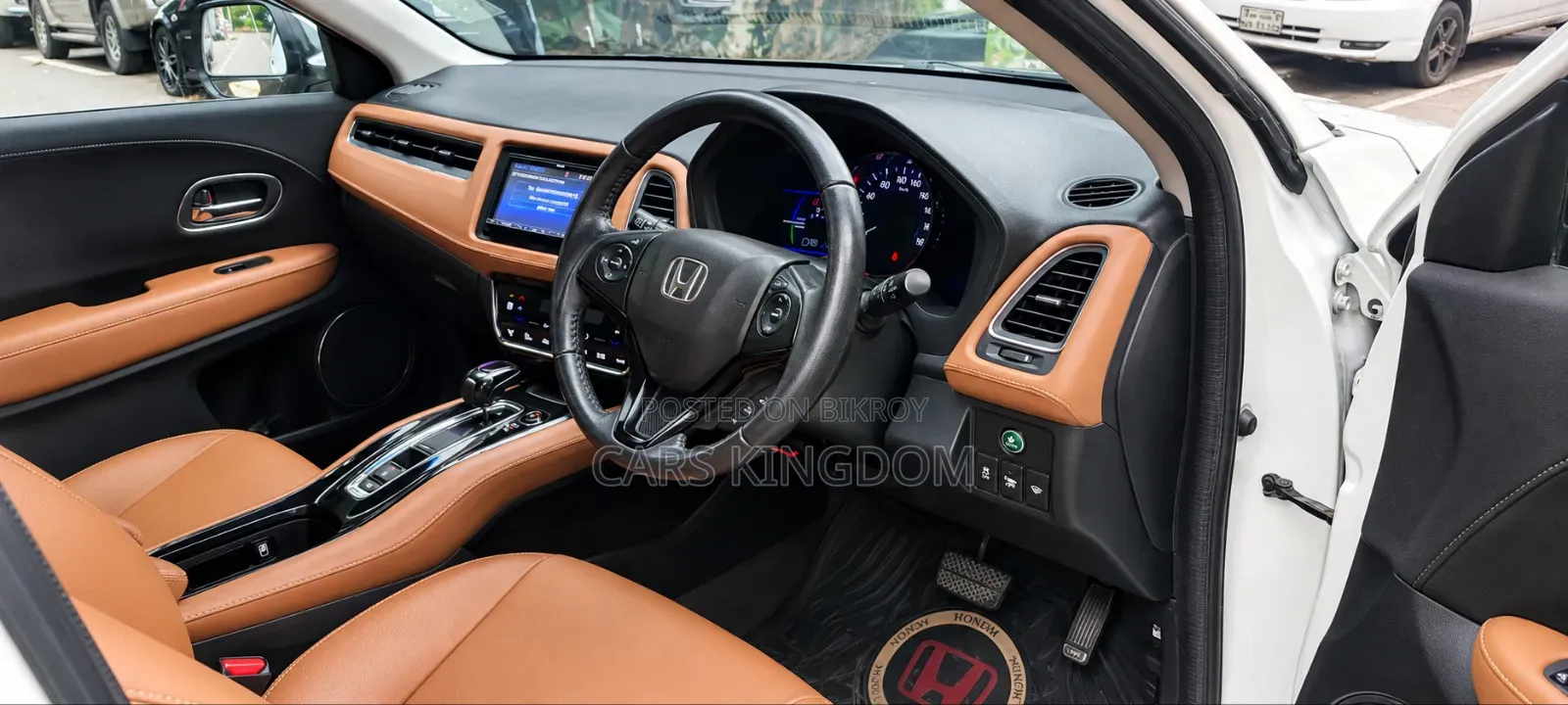 Honda Vezel 1.5 Hybrid Four-Wheel Drive 2014 Pearl