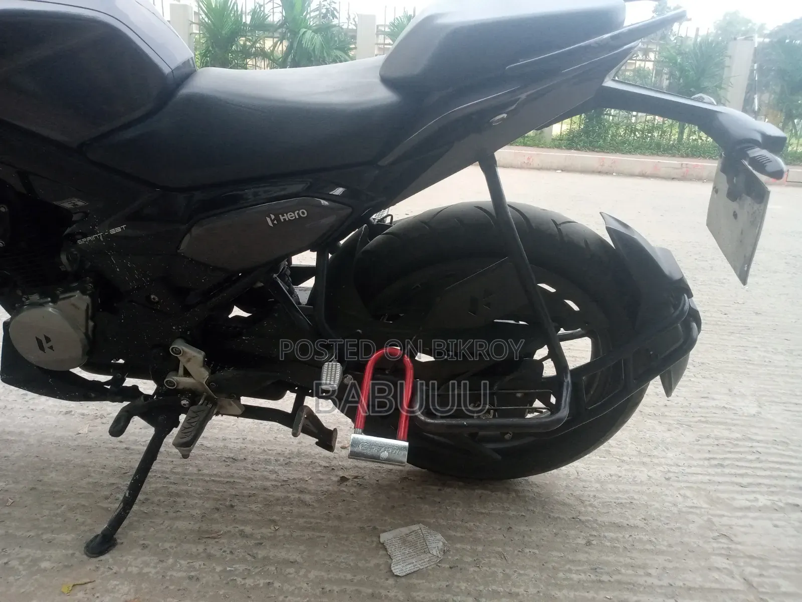 হিরো এক্সট্রিম ১২৫আর ২০২৫ কালো