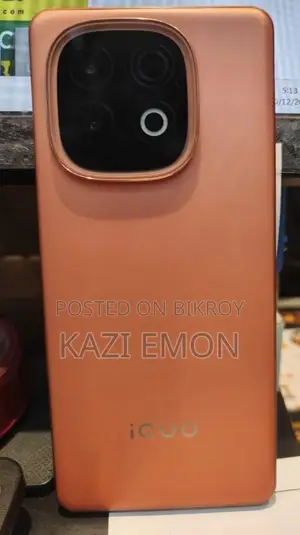 iQOO Z10 256 GB Orange