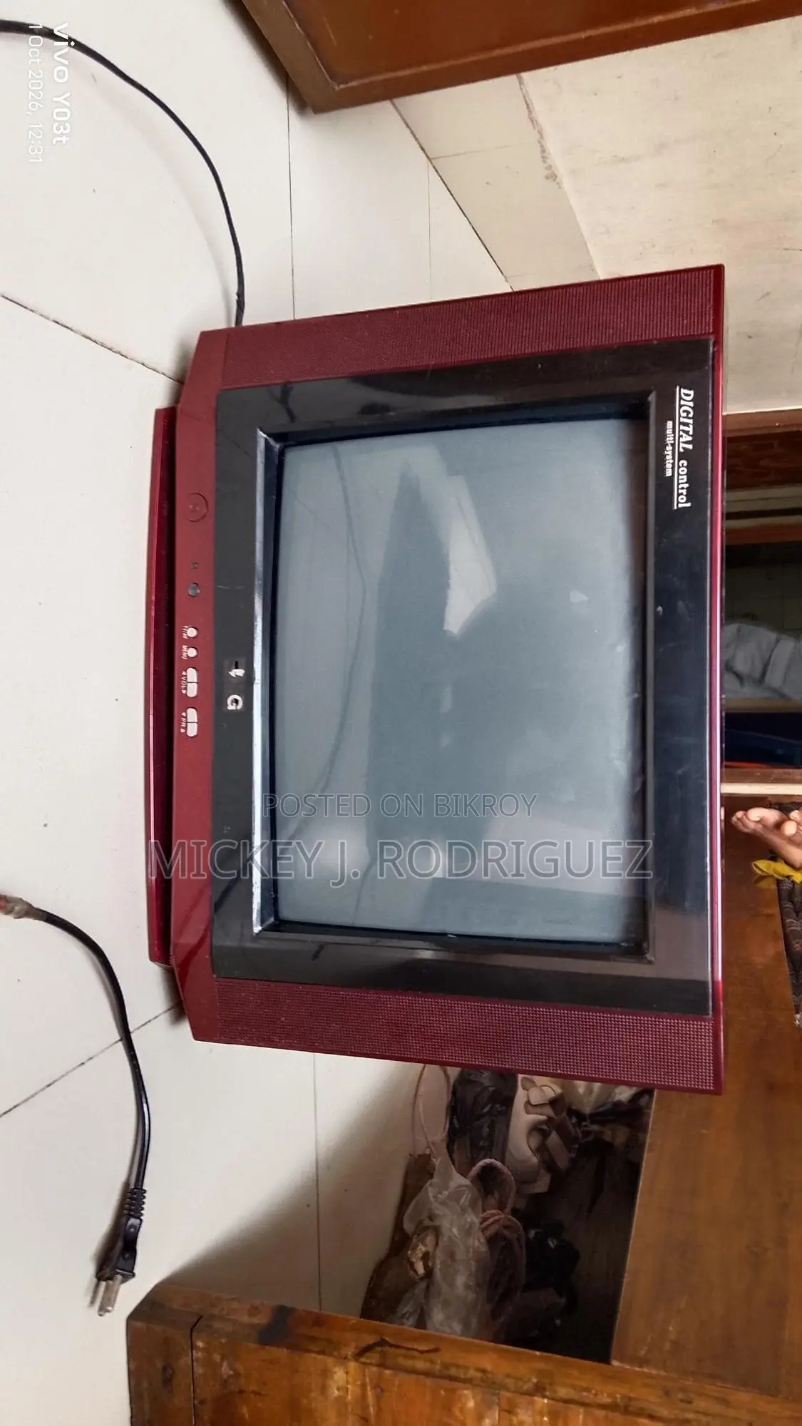 Old CRT Color TV for Sale | Digital Control TV