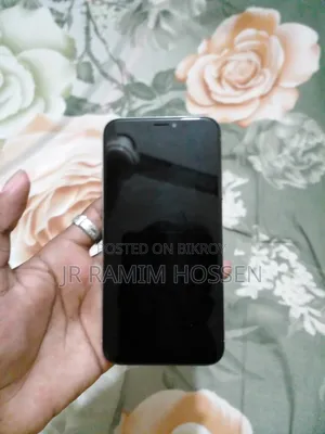 Apple iPhone X 64 GB White