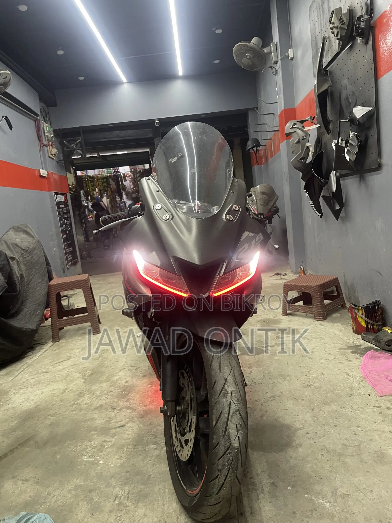 Yamaha R15 V3 2021 Gray
