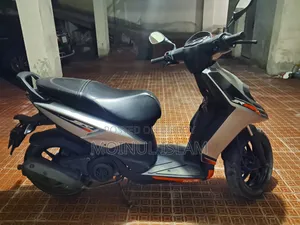 Aprilia SR 2018 Silver