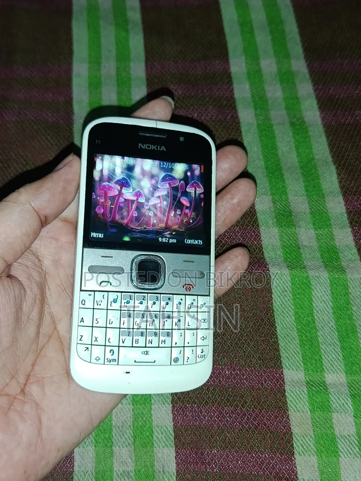 Nokia E5 White