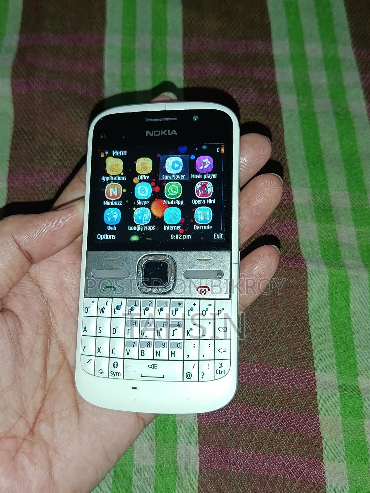 Nokia E5 White