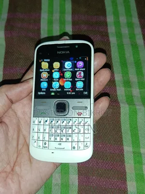 Nokia E5 White