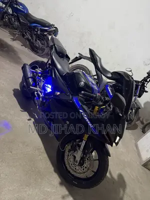 ইয়ামাহা আর১৫এম ২০২১ ব্ল্যাক
