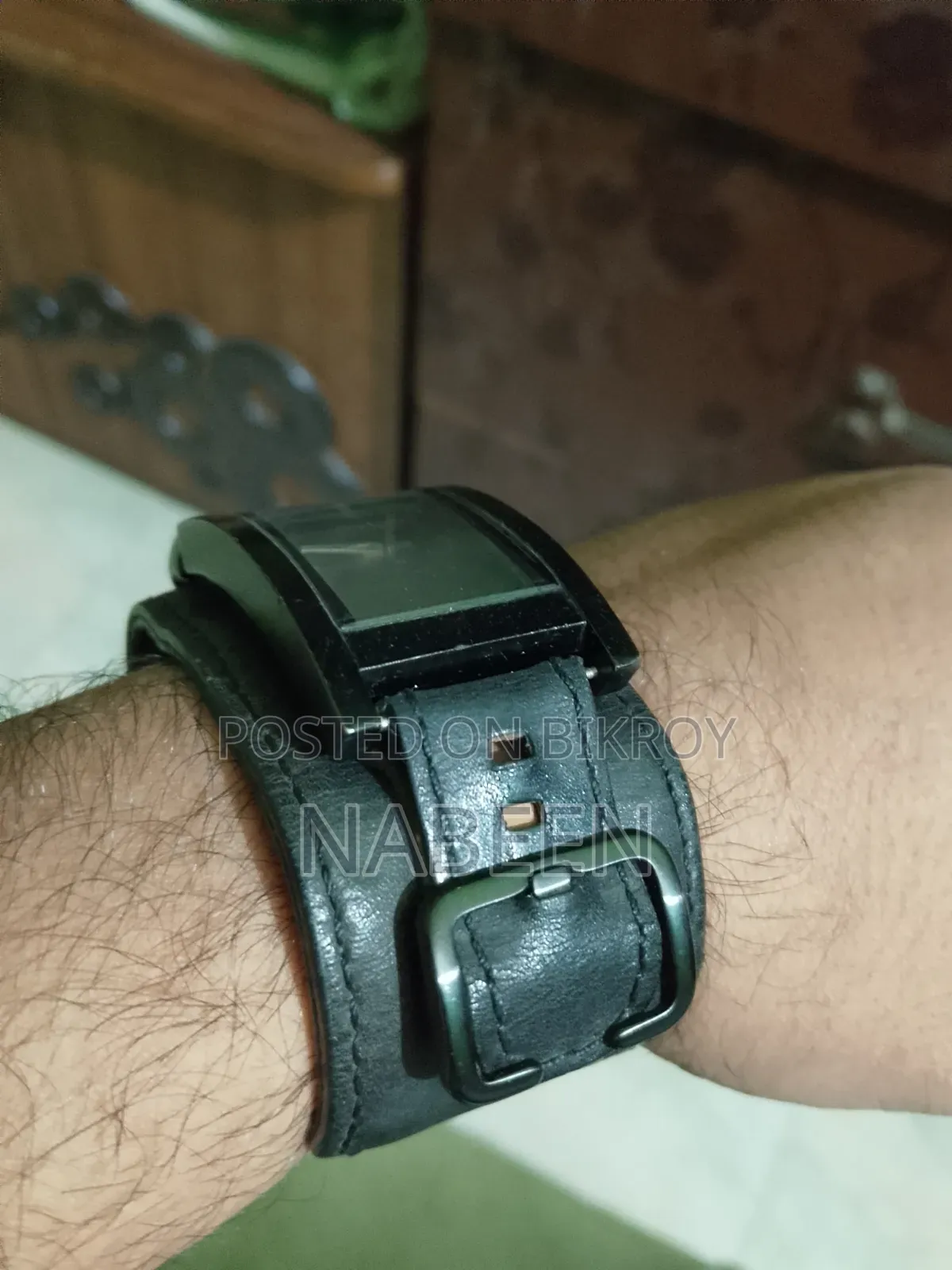 Guess Leather Bracelet Watch