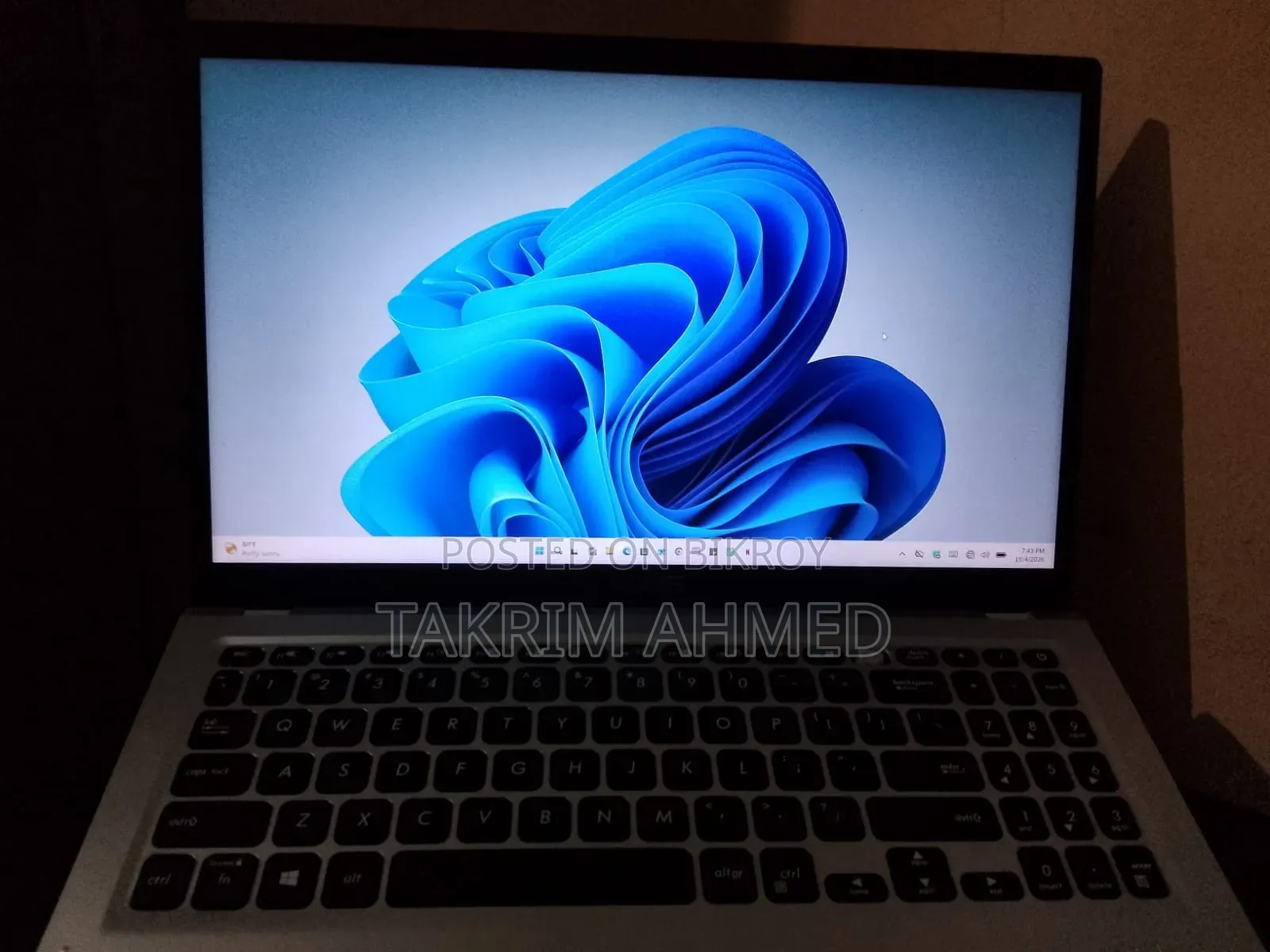 Laptop Asus Vivobook 15 4GB Intel Celeron HDD 1TB