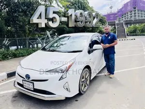 Toyota Prius 2016 Pearl