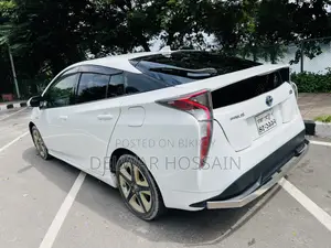 Toyota Prius 2016 Pearl