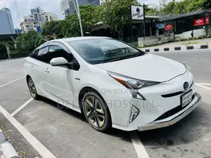 Toyota Prius 2016 Pearl