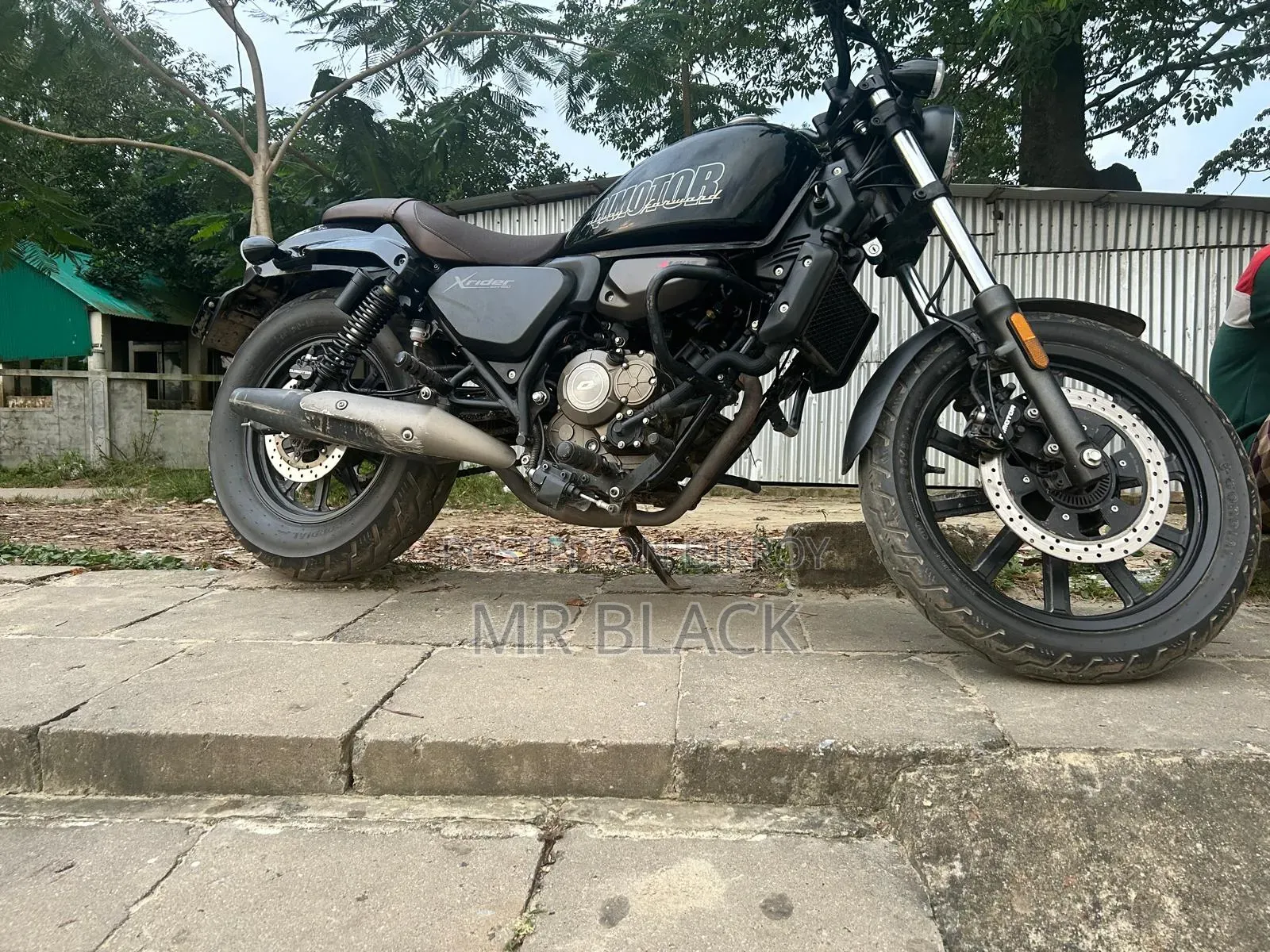 কিউজে মোটর এক্স রাইডার এসআরভি ১৬০ ২০২৫ ব্ল্যাক