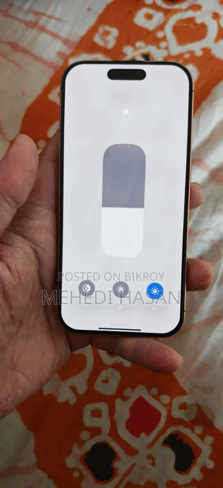 নতুন অ্যাপল আইফোন ১৬ প্রো ১২৮ জিবি গোল্ড