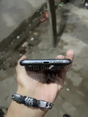 Apple iPhone 11 64 GB Black