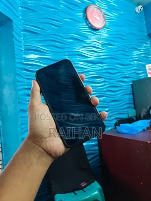 অ্যাপল আইফোন ১৬ প্রো ম্যাক্স ২৫৬ জিবি গোল্ড