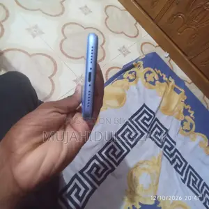 অ্যাপল আইফোন এক্সআর ৬৪ জিবি নীল