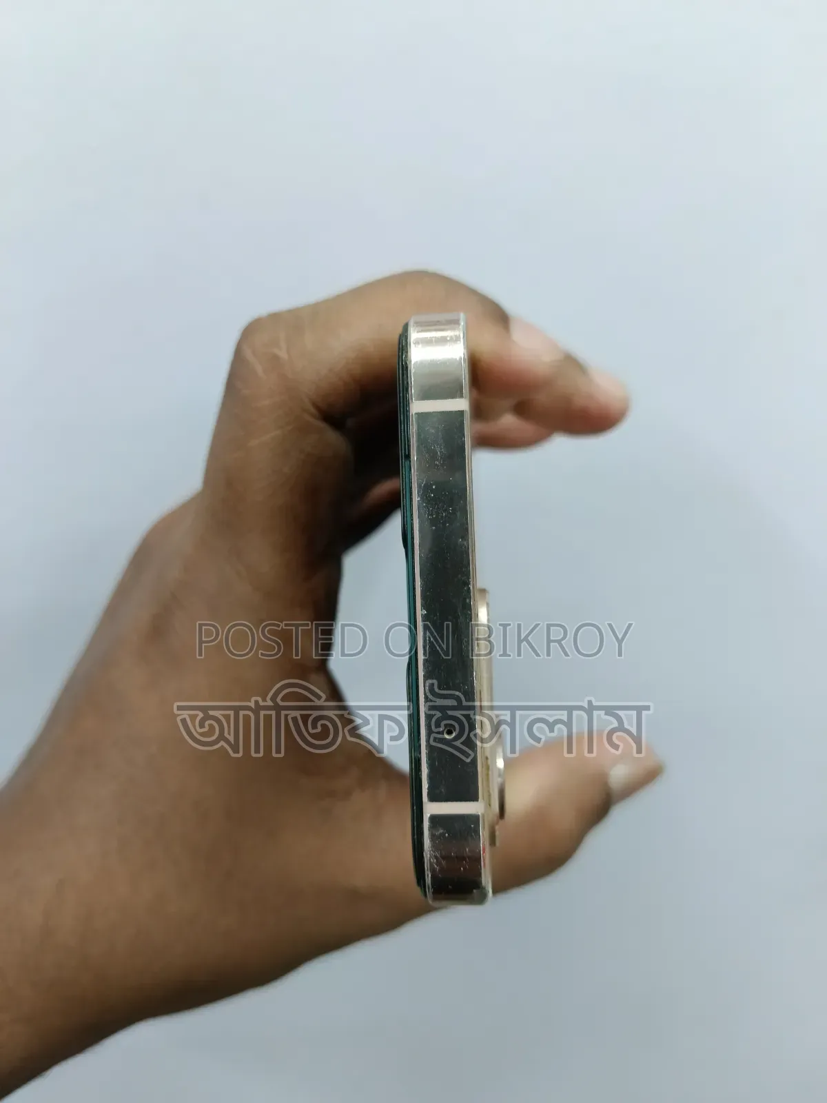 ভিভো ভি২৩ ৫জি ১২৮ জিবি গোল্ড